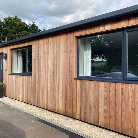 Larks Leaze Lodge, Steeple Ashton, Wiltshire Trowbridge Exteriér fotografie