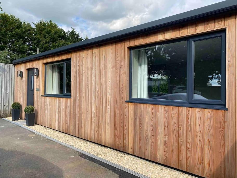 Larks Leaze Lodge, Steeple Ashton, Wiltshire Trowbridge Exteriér fotografie
