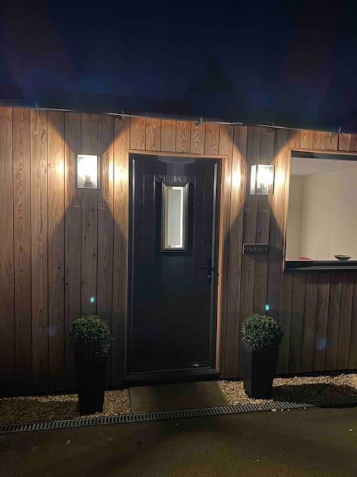 Larks Leaze Lodge, Steeple Ashton, Wiltshire Trowbridge Exteriér fotografie
