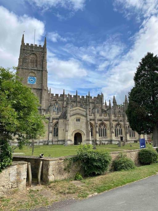 Larks Leaze Lodge, Steeple Ashton, Wiltshire Trowbridge Exteriér fotografie