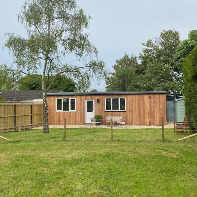 Larks Leaze Lodge, Steeple Ashton, Wiltshire Trowbridge Exteriér fotografie