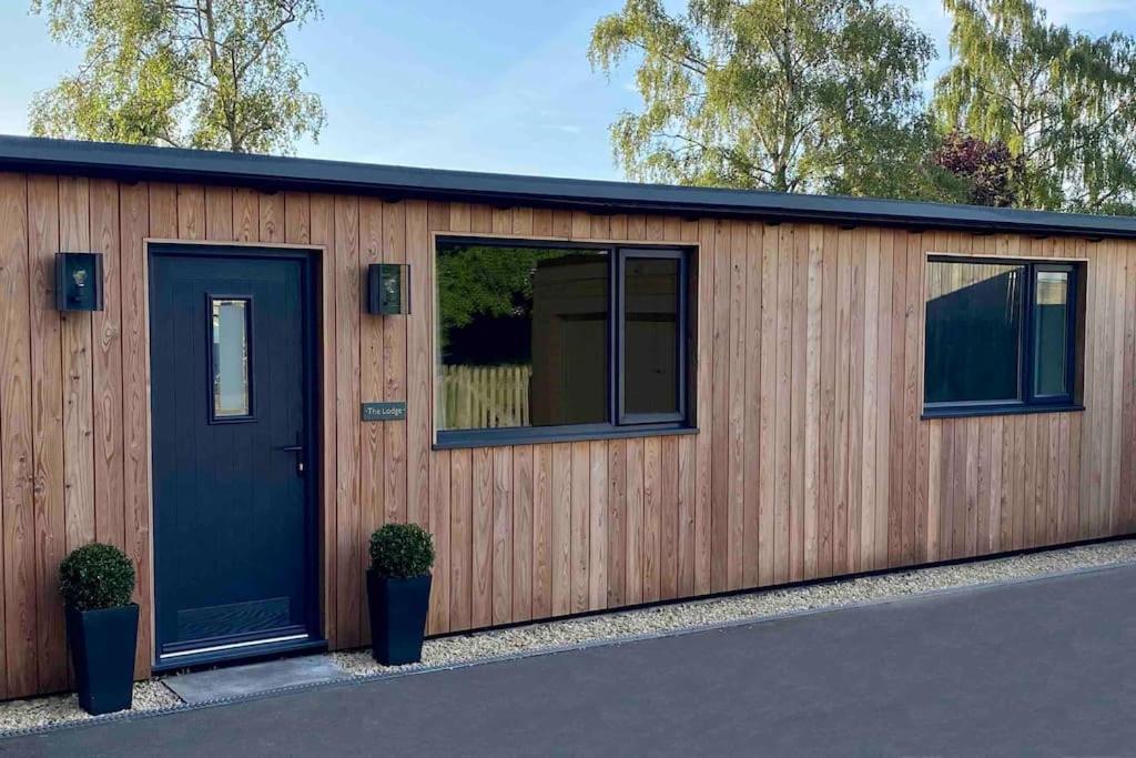 Larks Leaze Lodge, Steeple Ashton, Wiltshire Trowbridge Exteriér fotografie